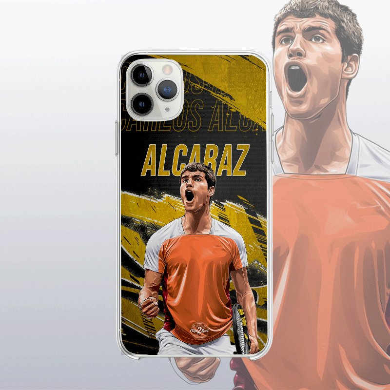 Coque Carlos Alcaraz Gold Edition (modèle 2) avec fond légendaire, inspirée des cartes icônes, design élégant et puissant.