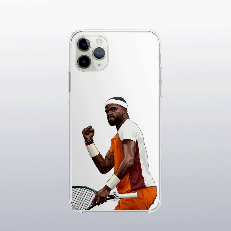 Coque transparente Frances Tiafoe avec silhouette épurée du joueur, look minimaliste et sportif.