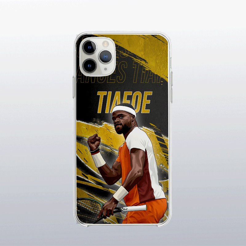 Coque Frances Tiafoe Gold Edition avec fond légendaire, inspirée des cartes icônes, design élégant et puissant.
